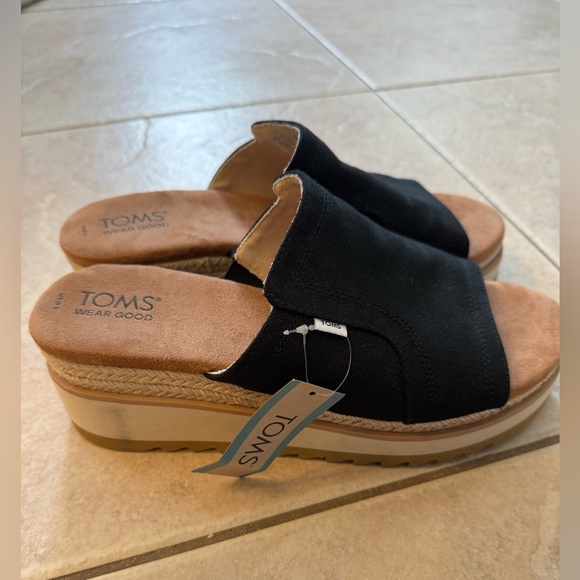 Toms Adria wedge platform sandal black canvas NWT - Picture 4 of 12